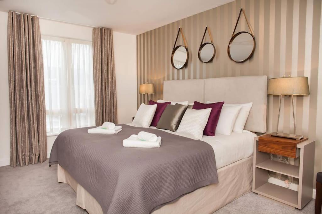 Stylish And Central Two Bedroom & Two Bathroom Apartment With Free Parking المظهر الخارجي الصورة