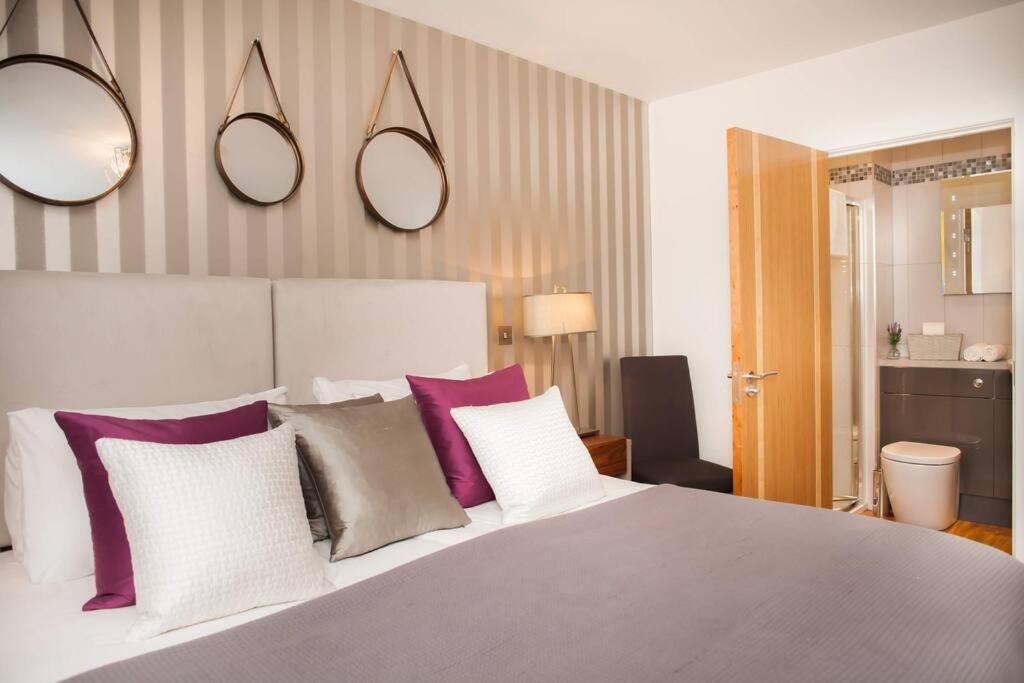 Stylish And Central Two Bedroom & Two Bathroom Apartment With Free Parking المظهر الخارجي الصورة
